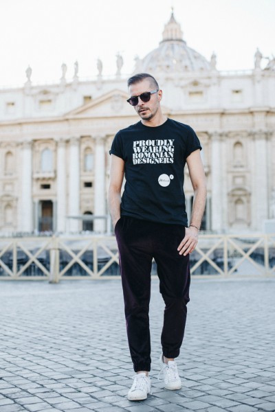 Friday is in LOVE With O: Molecule F Tee in Vatican
